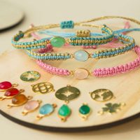 taller-pulsera-macrame-cuadrado